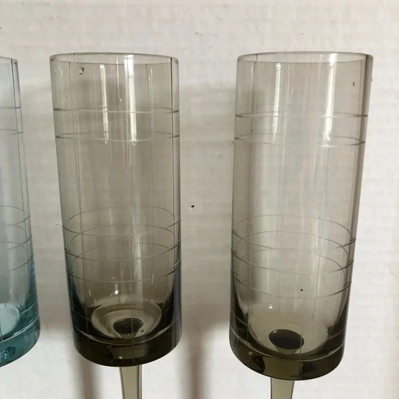 Grid Etched Coloured  Glass Champagne Flutes - Picture 8 of 10